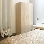 T-room Tropea